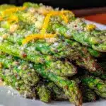 crispy garlic parmesan roasted asparagus spears - featured image